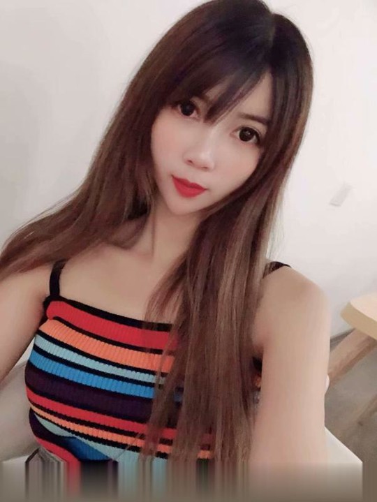 美女小玫瑰.