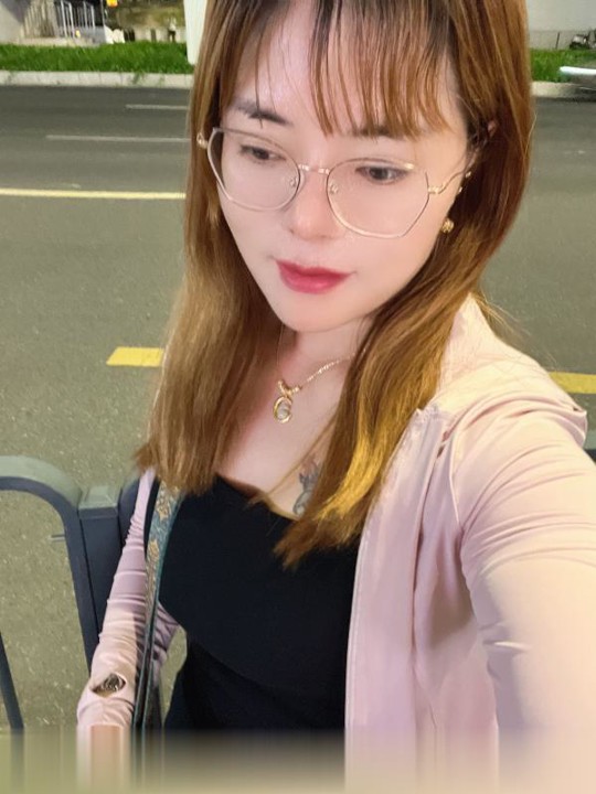 大胸温柔少妇思思