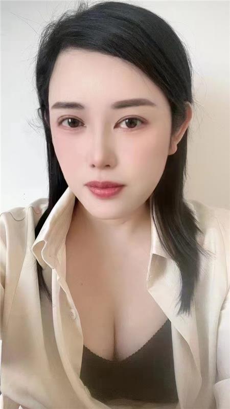 麦德龙的微熟女美少妇艳姐